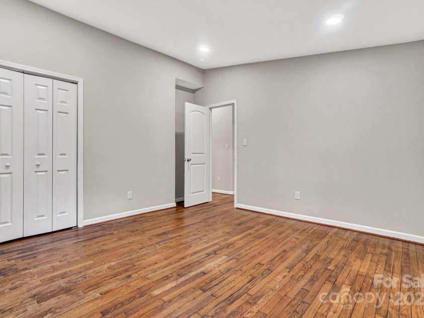 103 Forest Hills Drive, Gaffney, SC 29340.  MLS# CAR4280381, YatesRealty ID 31257. 