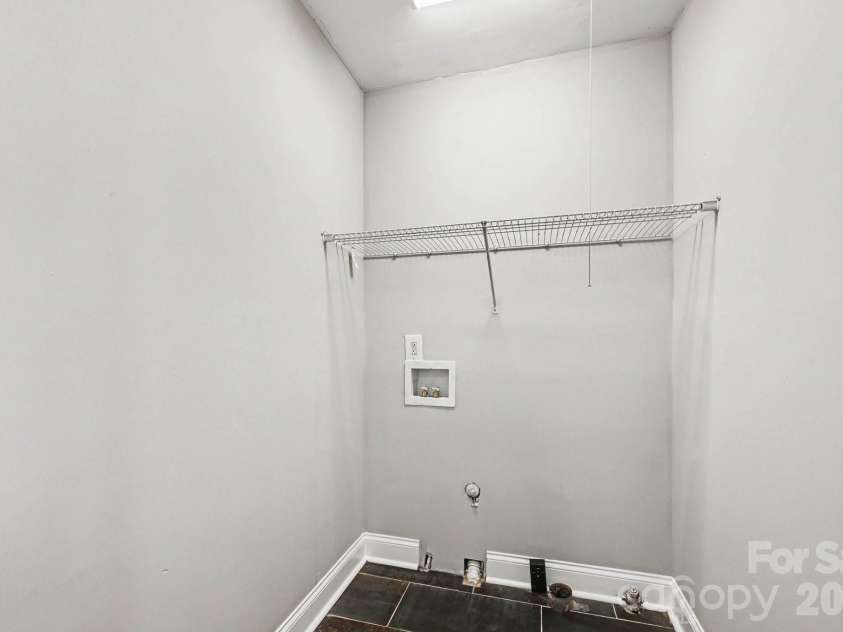 1126 Claremont Road, Charlotte, NC 28214.  MLS# CAR4393516, YatesRealty ID 31257. 