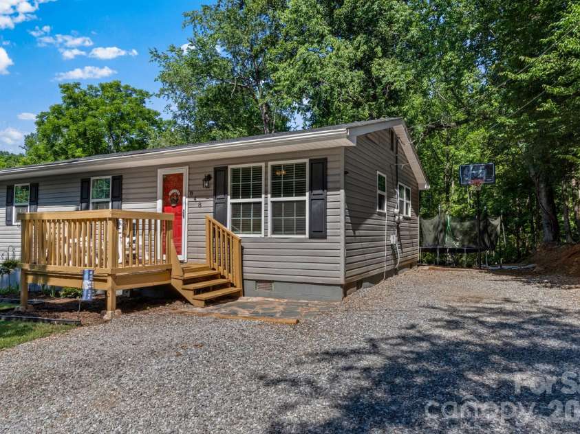848 Huffman River Lane, Purlear, NC 28665.  MLS# CAR4394956, YatesRealty ID 31259. 