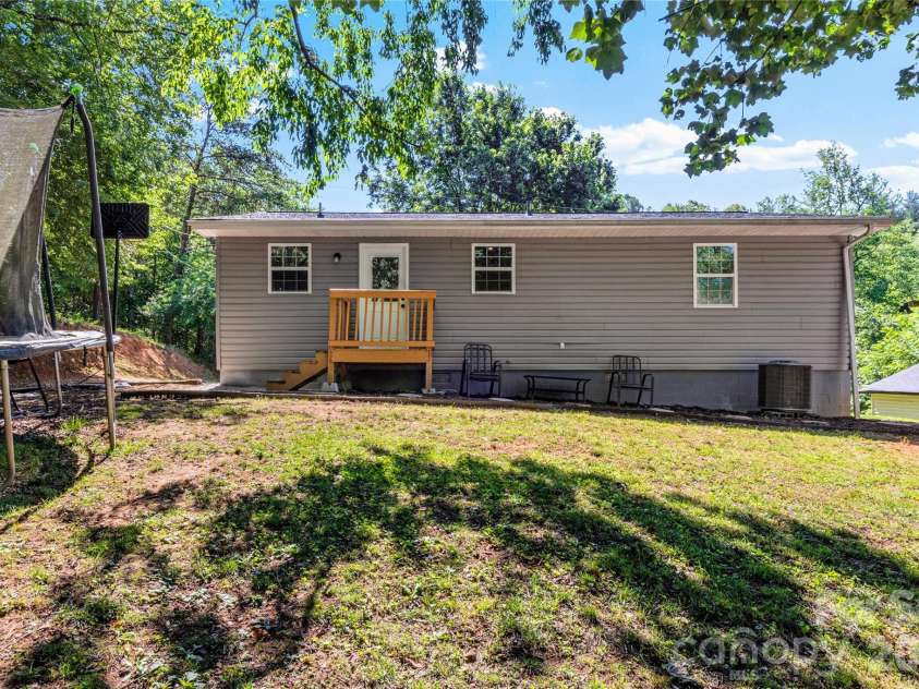 848 Huffman River Lane, Purlear, NC 28665.  MLS# CAR4394956, YatesRealty ID 31259. 
