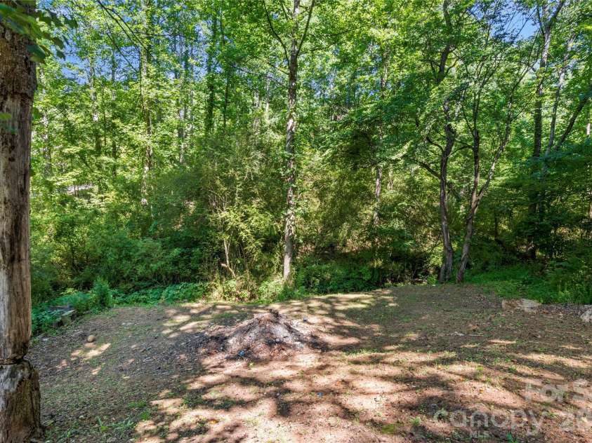 848 Huffman River Lane, Purlear, NC 28665.  MLS# CAR4394956, YatesRealty ID 31259. 