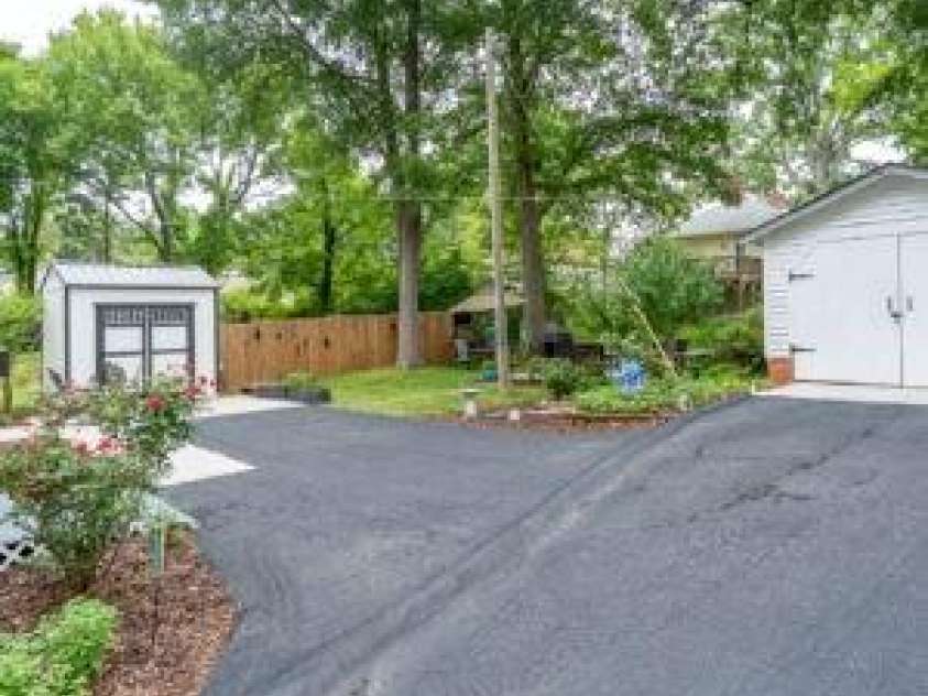 103 Hemlock Avenue, Kannapolis, NC 28081.  MLS# CAR4388584, YatesRealty ID 31260. 