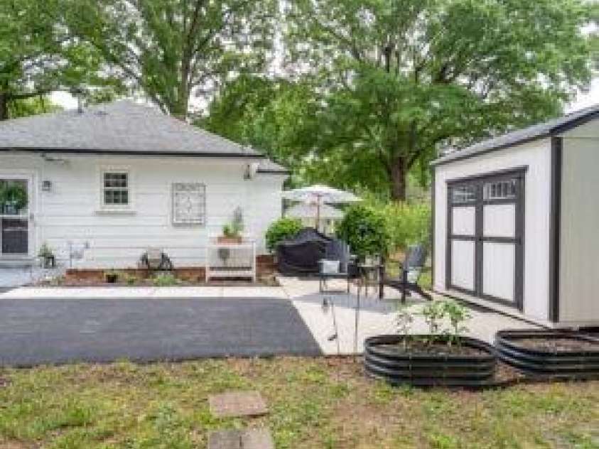 103 Hemlock Avenue, Kannapolis, NC 28081.  MLS# CAR4388584, YatesRealty ID 31260. Grilling Area