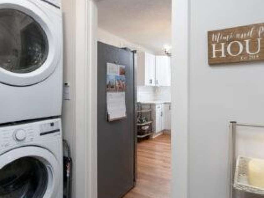 103 Hemlock Avenue, Kannapolis, NC 28081.  MLS# CAR4388584, YatesRealty ID 31260. Laundry