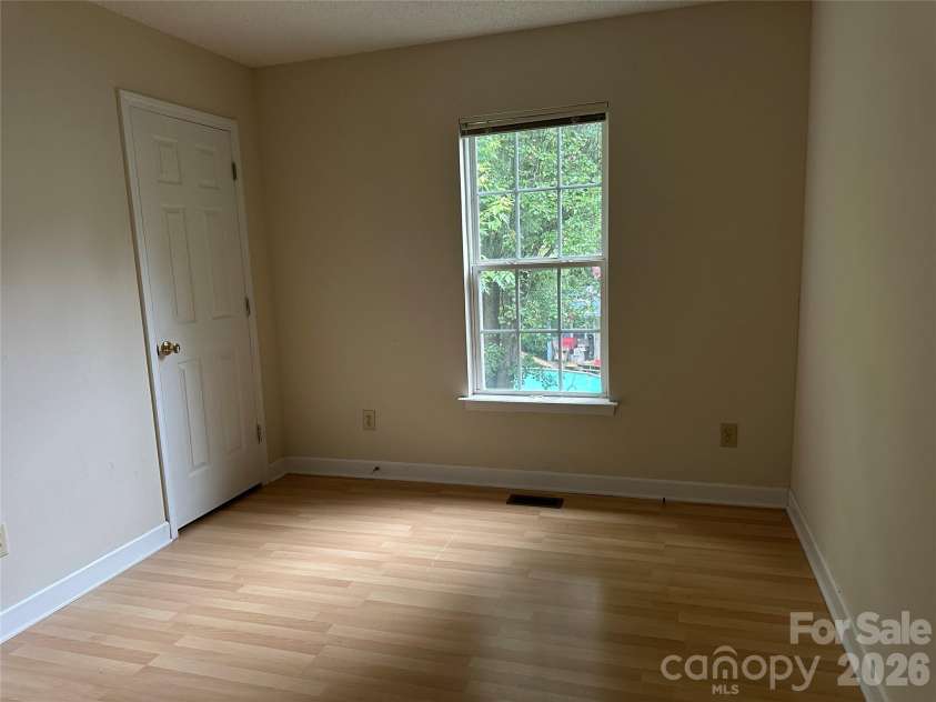 827 9th Street, Newton, NC 28658.  MLS# CAR4395228, YatesRealty ID 31261. 