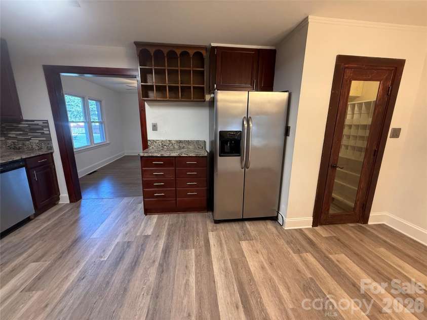 148 Barium Lane, Statesville, NC 28677.  MLS# CAR4395189, YatesRealty ID 31264. Kitchen