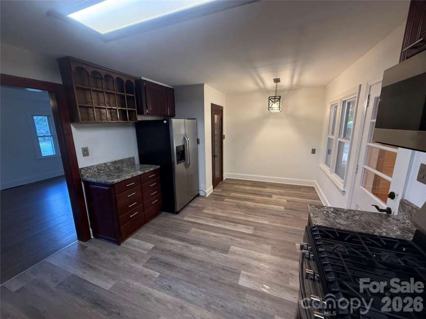 148 Barium Lane, Statesville, NC 28677.  MLS# CAR4395189, YatesRealty ID 31264. Kitchen