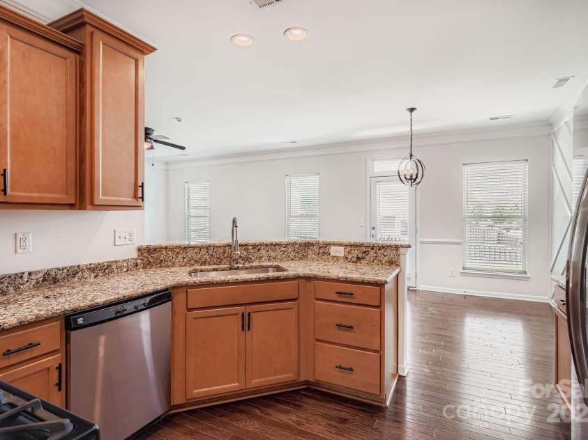 171 Gage Drive, Mooresville, NC 28115.  MLS# CAR4287060, YatesRealty ID 31264. Kitchen