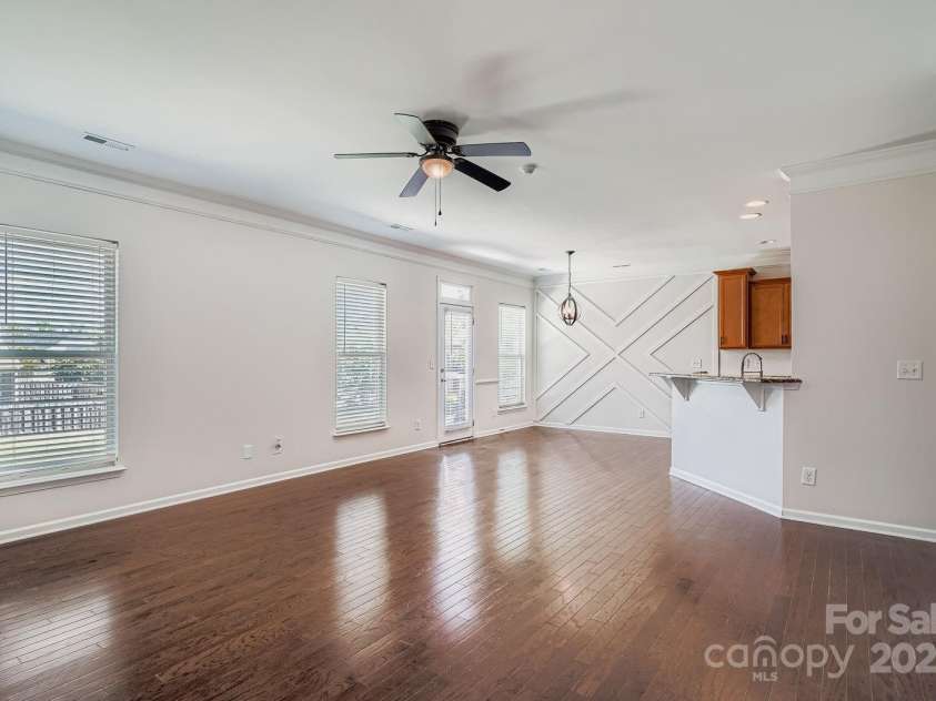 171 Gage Drive, Mooresville, NC 28115.  MLS# CAR4287060, YatesRealty ID 31264. Living Room
