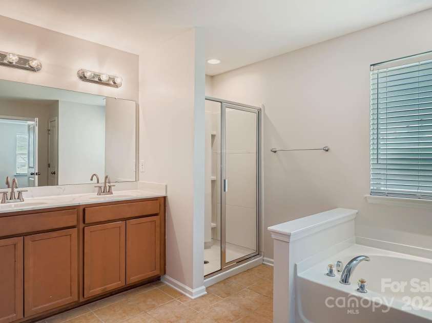 171 Gage Drive, Mooresville, NC 28115.  MLS# CAR4287060, YatesRealty ID 31264. Owner's En Suite