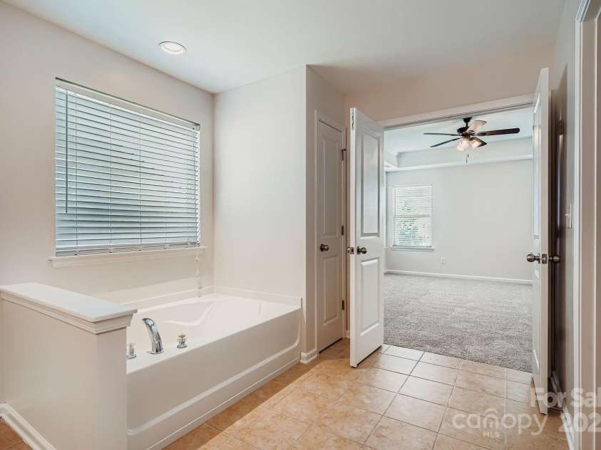 171 Gage Drive, Mooresville, NC 28115.  MLS# CAR4287060, YatesRealty ID 31264. Owner's En Suite