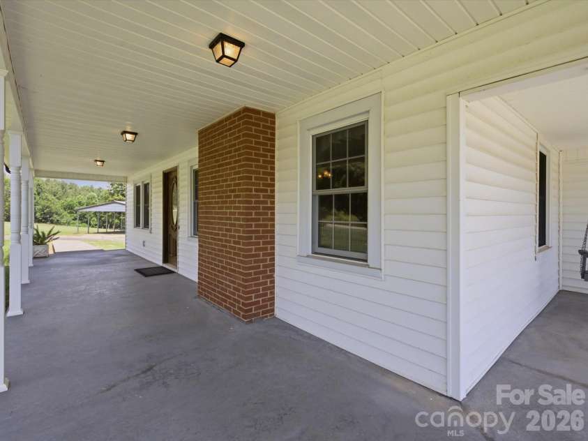 2401 Lail Road, Morganton, NC 28655.  MLS# CAR4386286, YatesRealty ID 31265. 