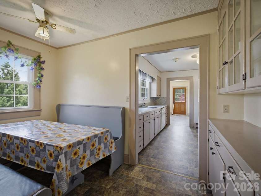 2401 Lail Road, Morganton, NC 28655.  MLS# CAR4386286, YatesRealty ID 31265. 