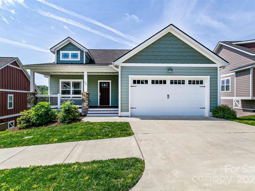 75 Leyland Circle, Hendersonville, NC 28792.  MLS# CAR4261557, YatesRealty ID 31266. 