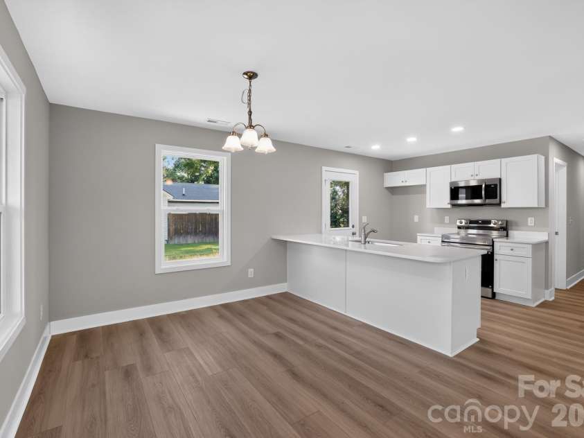 157 Third Street, Gaffney, SC 29340.  MLS# CAR4394350, YatesRealty ID 31267. Kitchen