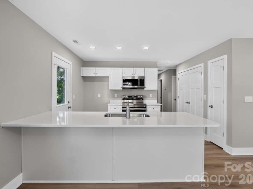 157 Third Street, Gaffney, SC 29340.  MLS# CAR4394350, YatesRealty ID 31267. Kitchen