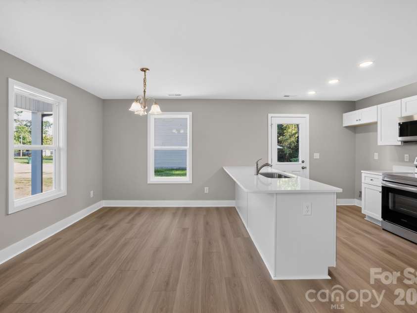 157 Third Street, Gaffney, SC 29340.  MLS# CAR4394350, YatesRealty ID 31267. Kitchen