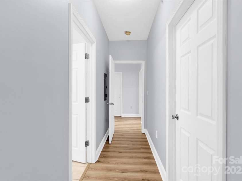 9053 Rosalyn Glen Road, Cornelius, NC 28031.  MLS# CAR4284846, YatesRealty ID 31267. 