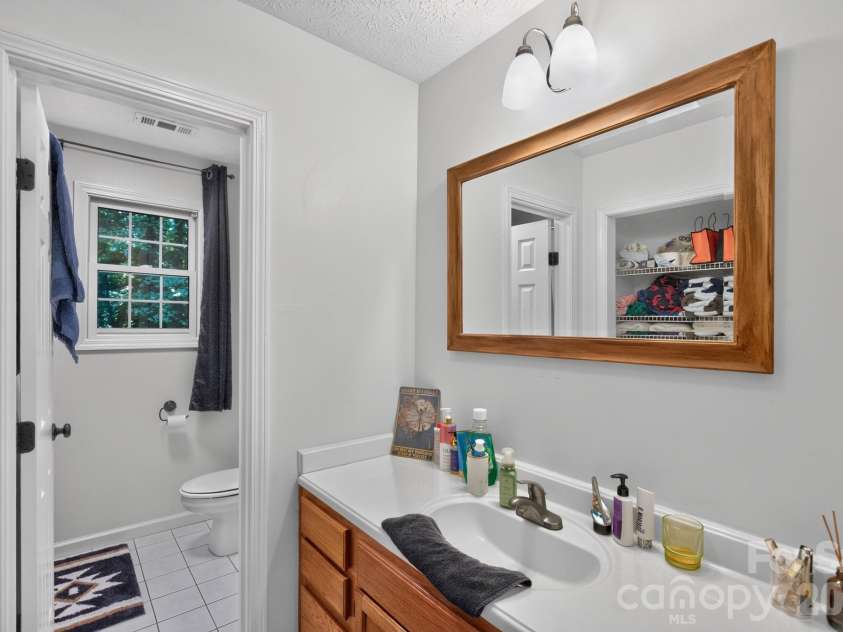 163 Canaan Drive, Candler, NC 28715.  MLS# CAR4395020, YatesRealty ID 31269. 