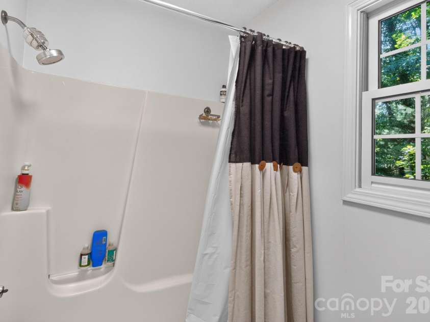 163 Canaan Drive, Candler, NC 28715.  MLS# CAR4395020, YatesRealty ID 31269. 