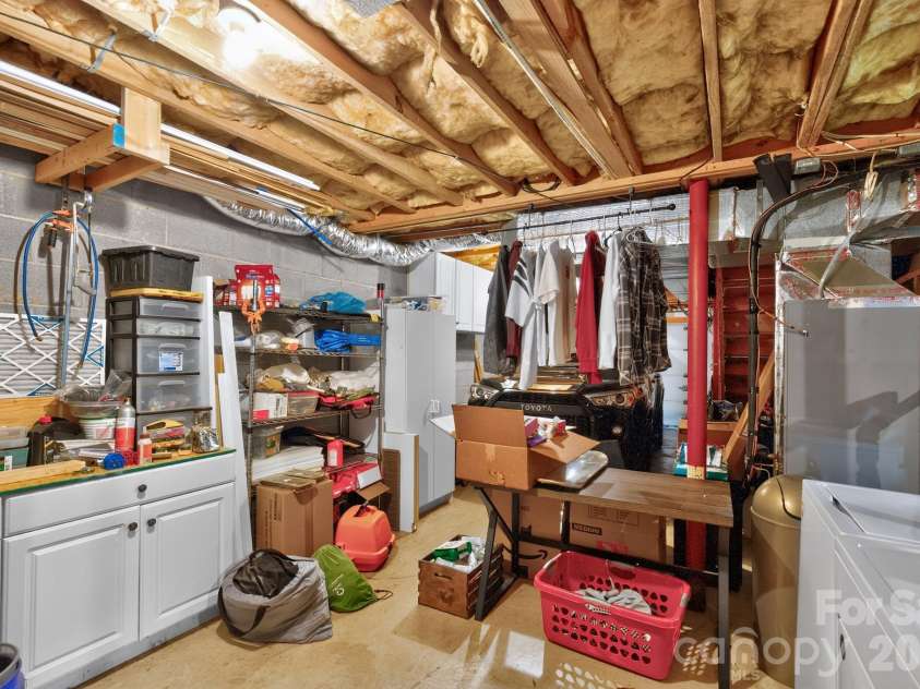 163 Canaan Drive, Candler, NC 28715.  MLS# CAR4395020, YatesRealty ID 31269. 
