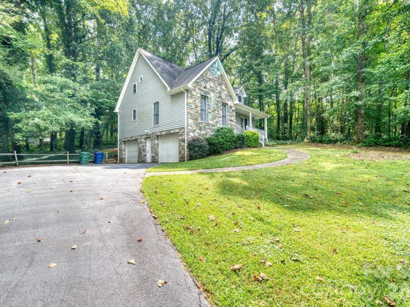 163 Canaan Drive, Candler, NC 28715.  MLS# CAR4426253, YatesRealty ID 31269. 