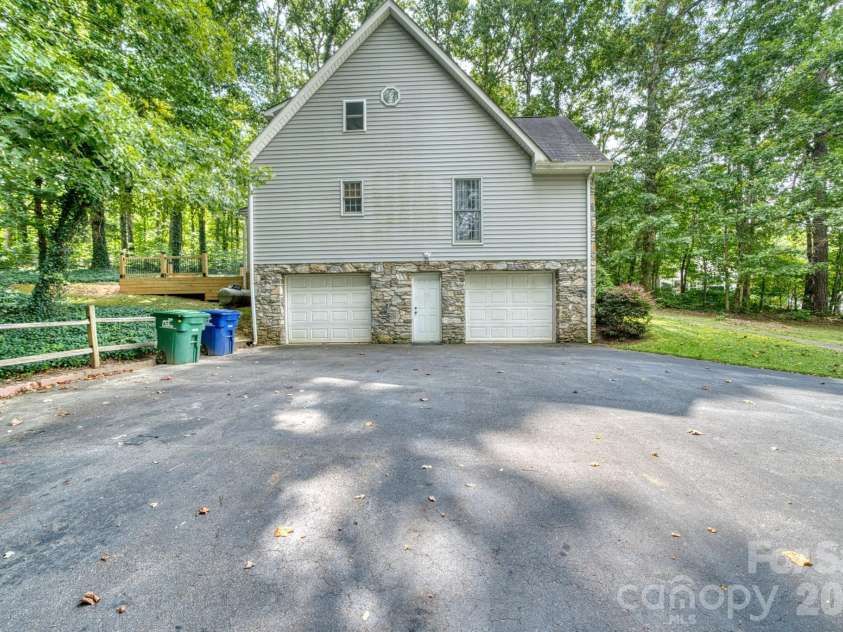 163 Canaan Drive, Candler, NC 28715.  MLS# CAR4426253, YatesRealty ID 31269. 