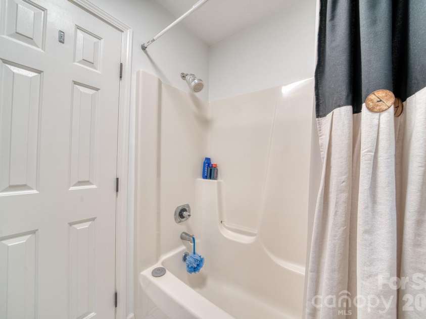 163 Canaan Drive, Candler, NC 28715.  MLS# CAR4426253, YatesRealty ID 31269. 