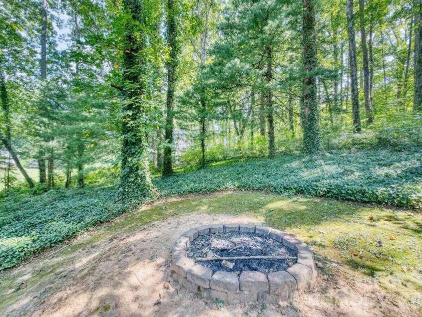 163 Canaan Drive, Candler, NC 28715.  MLS# CAR4426253, YatesRealty ID 31269. 