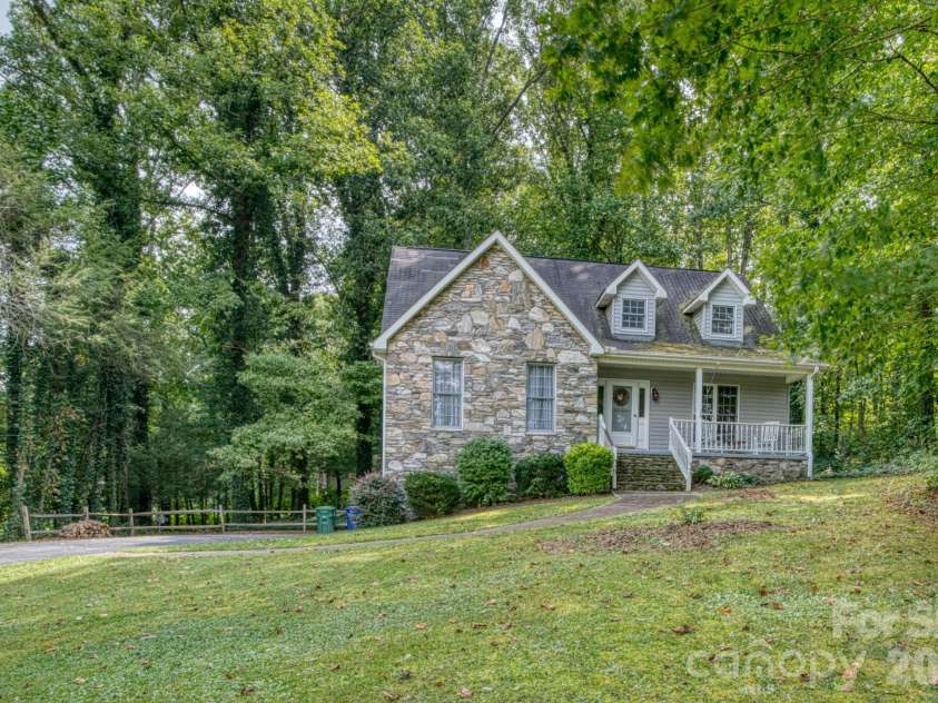 163 Canaan Drive, Candler, NC 28715.  MLS# CAR4426253, YatesRealty ID 31269. 
