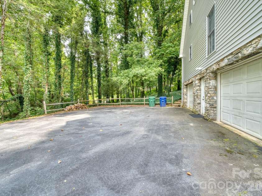 163 Canaan Drive, Candler, NC 28715.  MLS# CAR4426253, YatesRealty ID 31269. 