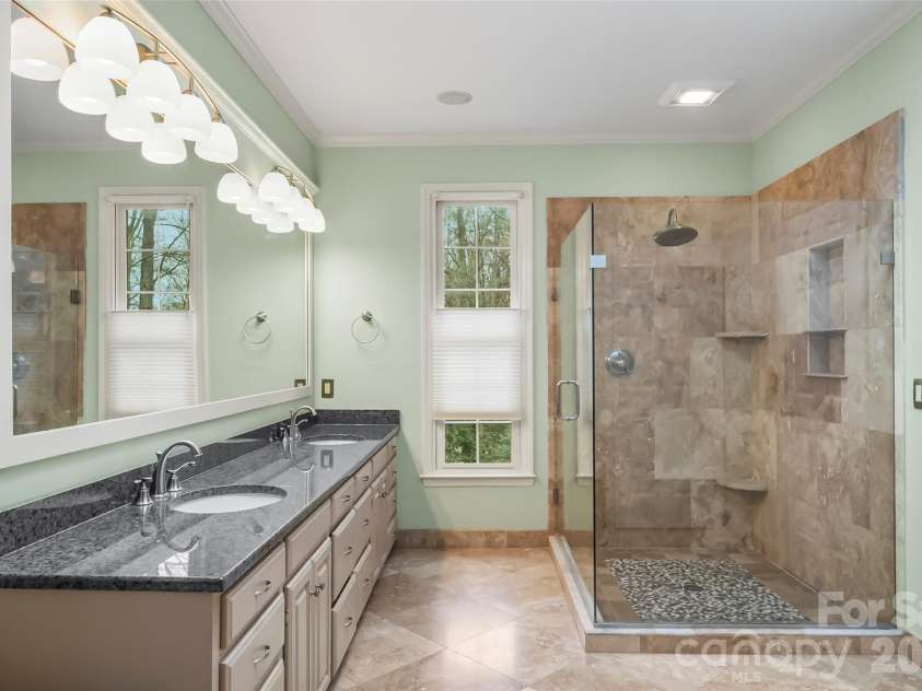 112 Parkland Street, Morganton, NC 28655.  MLS# CAR4345464, YatesRealty ID 3127. Primary En Suite Bathroom w/heated tile floor