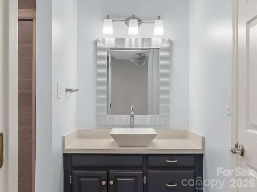 112 Parkland Street, Morganton, NC 28655.  MLS# CAR4345464, YatesRealty ID 3127. Upstairs hall bath