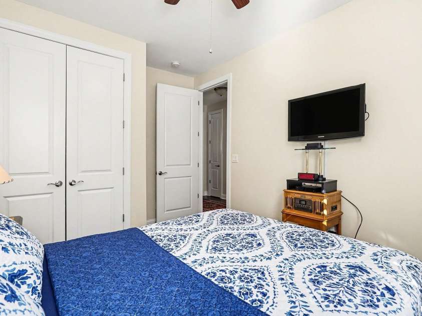 8407 Festival Way, Charlotte, NC 28215.  MLS# CAR4330612, YatesRealty ID 3127. 