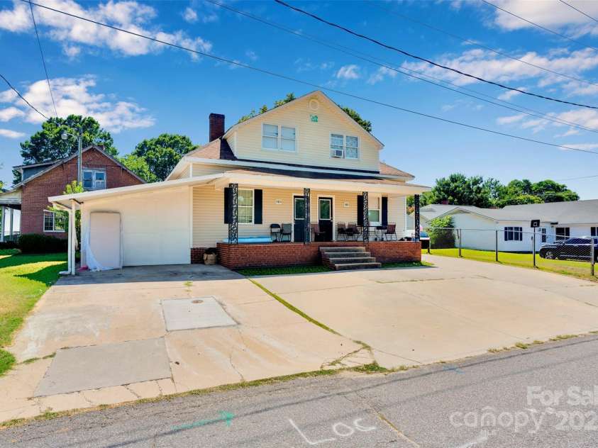 103 W 13th Street, Kannapolis, NC 28081.  MLS# CAR4284889, YatesRealty ID 31270. 3 units total