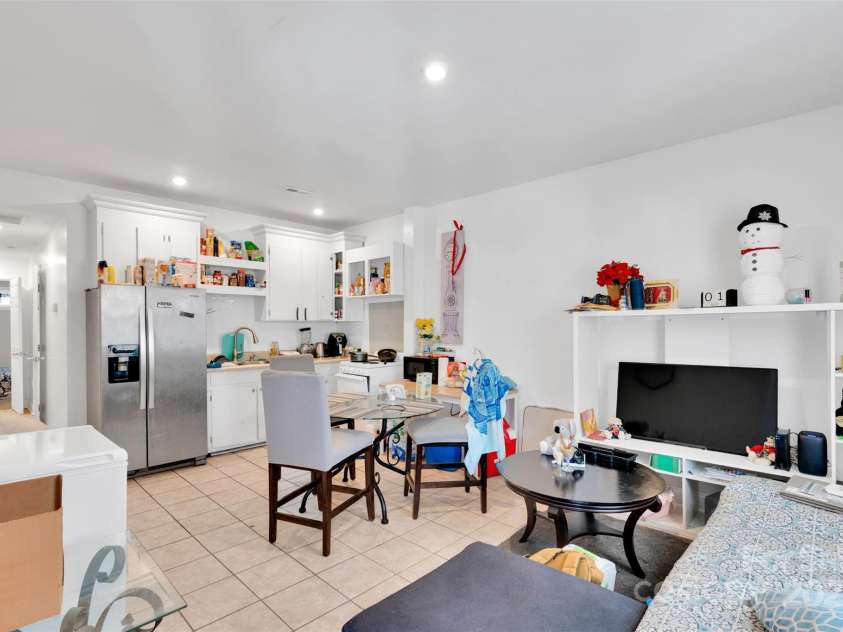 103 W 13th Street, Kannapolis, NC 28081.  MLS# CAR4284889, YatesRealty ID 31270. Ground Floor Unit- Rented