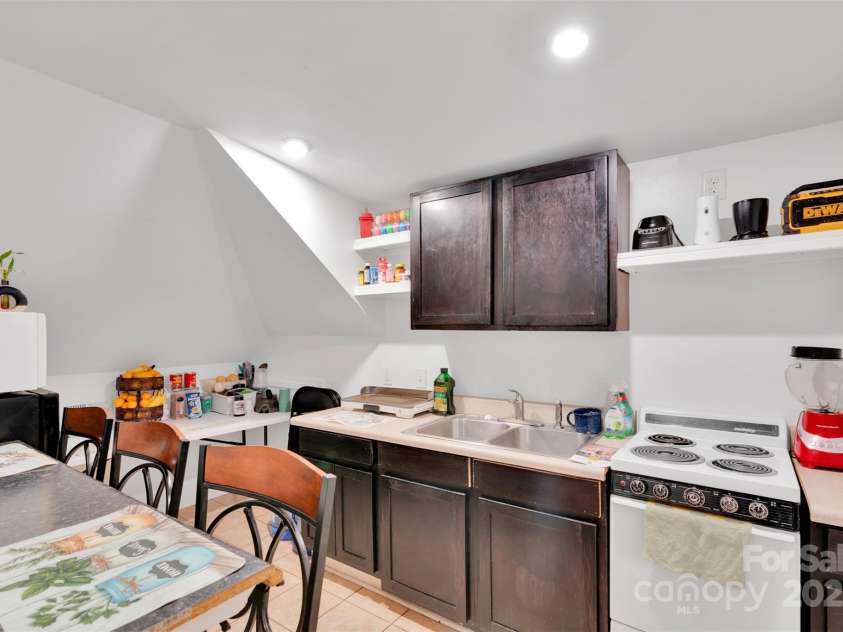 103 W 13th Street, Kannapolis, NC 28081.  MLS# CAR4284889, YatesRealty ID 31270. Upstairs Unit-Rented