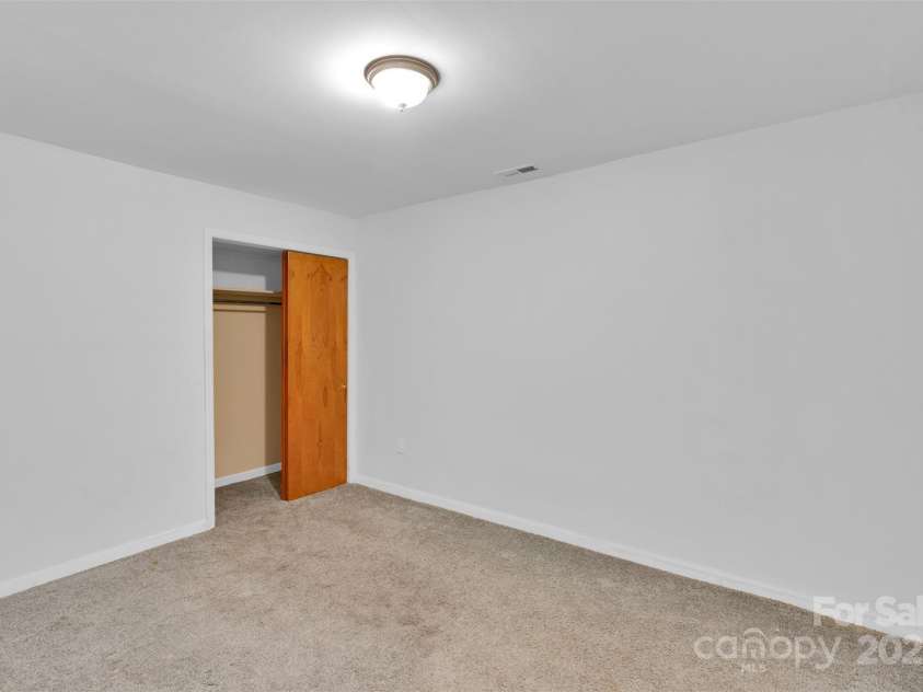 103 W 13th Street, Kannapolis, NC 28081.  MLS# CAR4284889, YatesRealty ID 31270. Vacant unit- Ground Floor