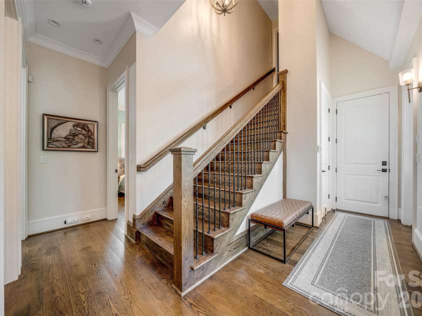 11 Beadle Lane, Asheville, NC 28803.  MLS# CAR4384747, YatesRealty ID 31270. 