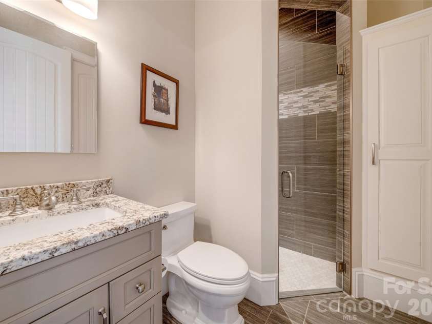 11 Beadle Lane, Asheville, NC 28803.  MLS# CAR4384747, YatesRealty ID 31270. 