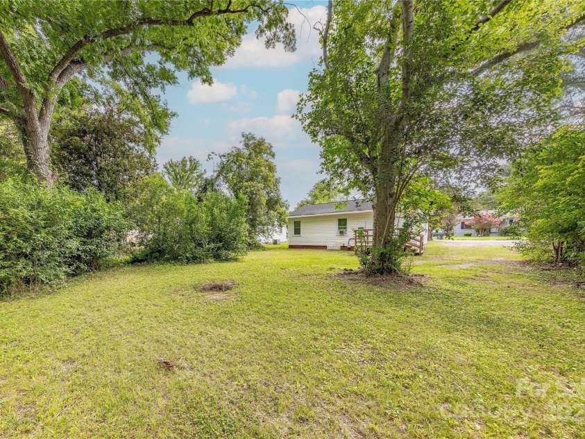 329 Arnold Street, Rock Hill, SC 29730.  MLS# CAR4281210, YatesRealty ID 31274. 