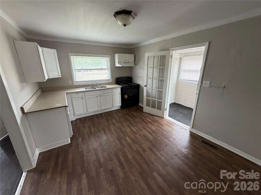 1320 Kenly Street, Salisbury, NC 28144.  MLS# CAR4395295, YatesRealty ID 31275. 