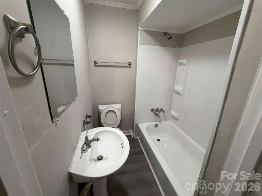 1320 Kenly Street, Salisbury, NC 28144.  MLS# CAR4395295, YatesRealty ID 31275. Primary Bath