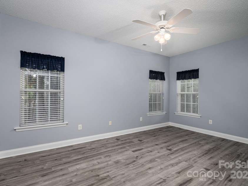 1638 Iverness Court, Gastonia, NC 28056.  MLS# CAR4288255, YatesRealty ID 31276. 