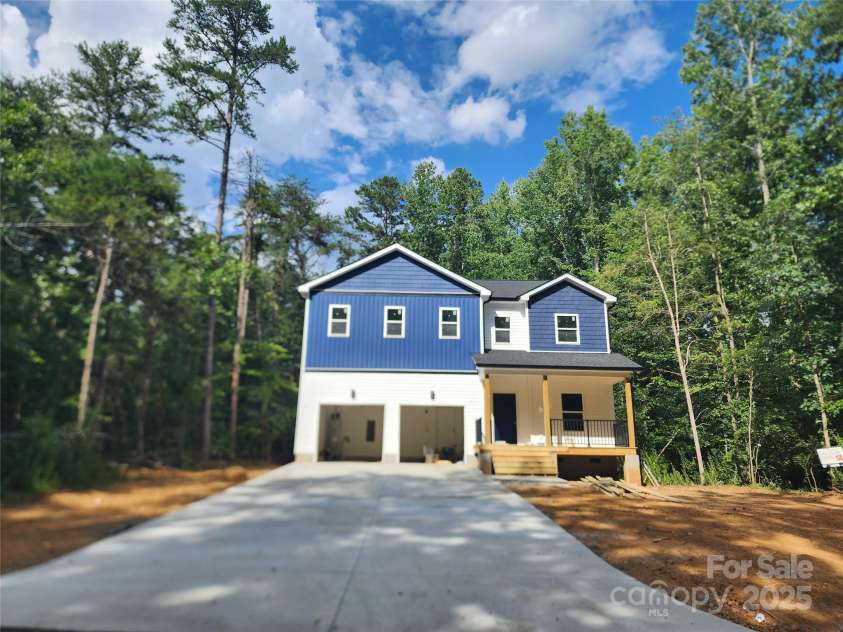 13715 Circle Drive, Charlotte, NC 28262.  MLS# CAR4282212, YatesRealty ID 31277. 