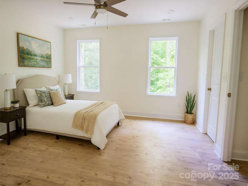 13715 Circle Drive, Charlotte, NC 28262.  MLS# CAR4282212, YatesRealty ID 31277. 