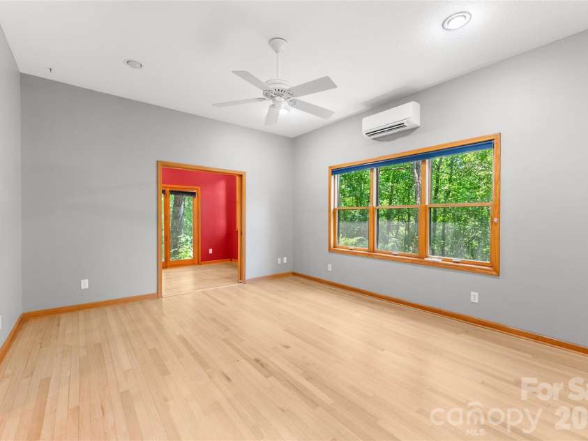 350 Winding Ridge Road, Black Mountain, NC 28711.  MLS# CAR4391914, YatesRealty ID 31277. Downstairs primary suite