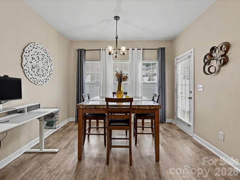 334 Bridal Veil Drive, Charlotte, NC 28217.  MLS# CAR4385811, YatesRealty ID 31278. 