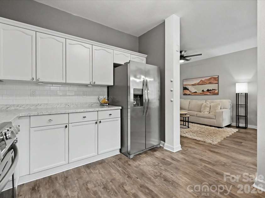 334 Bridal Veil Drive, Charlotte, NC 28217.  MLS# CAR4385811, YatesRealty ID 31278. 