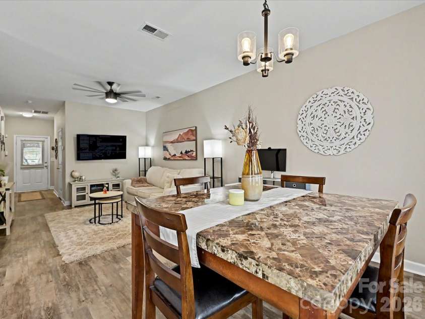 334 Bridal Veil Drive, Charlotte, NC 28217.  MLS# CAR4385811, YatesRealty ID 31278. 